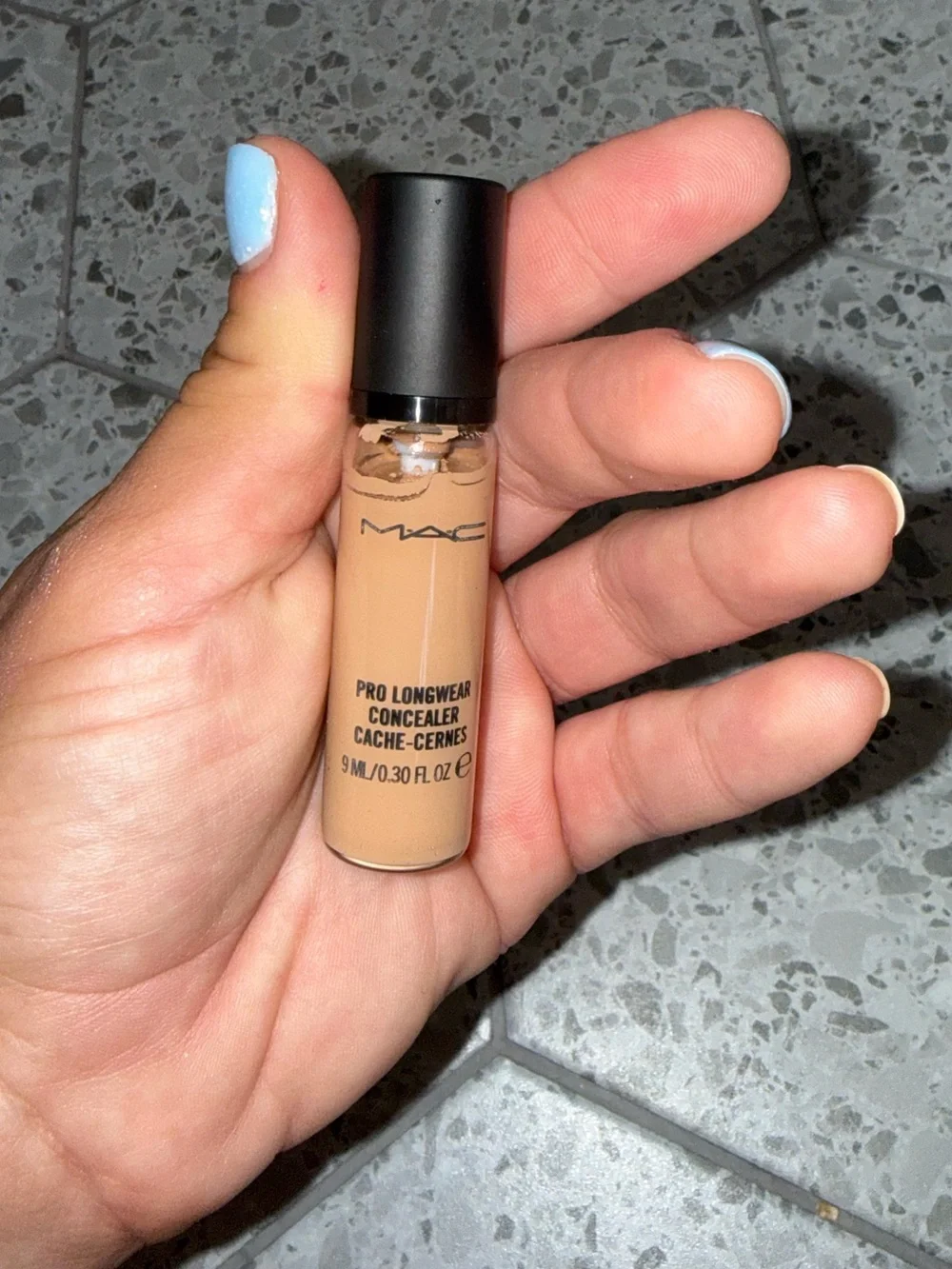 NIB: MAC Pro Longwear Concealer - NC35